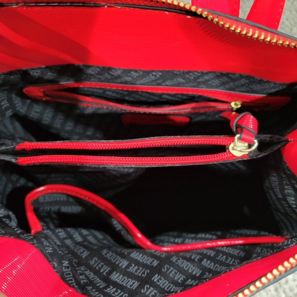 New Without Tags! Steve Madden Shiny Red BHart Backpack Bag - Picture 4 of 5